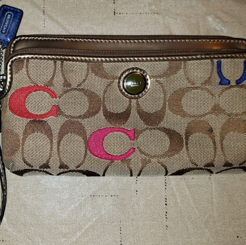 Coach double zip wristlet